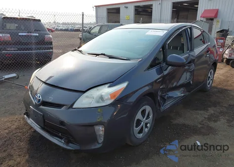 2013 Toyota Prius Two z USA, uszkodzony, nr VIN JTDKN3DU8D5629331